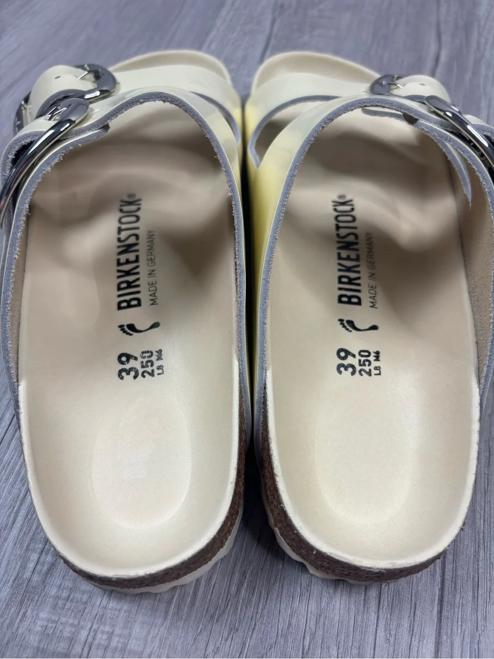 Birkenstock Arizona Big Buckle sandals glossy yellow patent leather size 39 - Picture 6 of 9